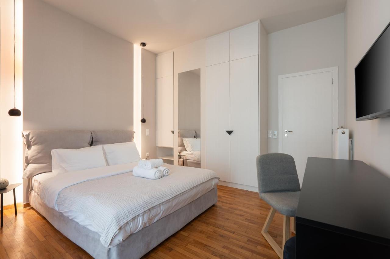 Classy Apartment In Koukaki, Walk To Metro & Acropolis Athens Luaran gambar