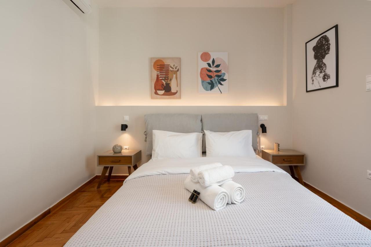Classy Apartment In Koukaki, Walk To Metro & Acropolis Athens Luaran gambar